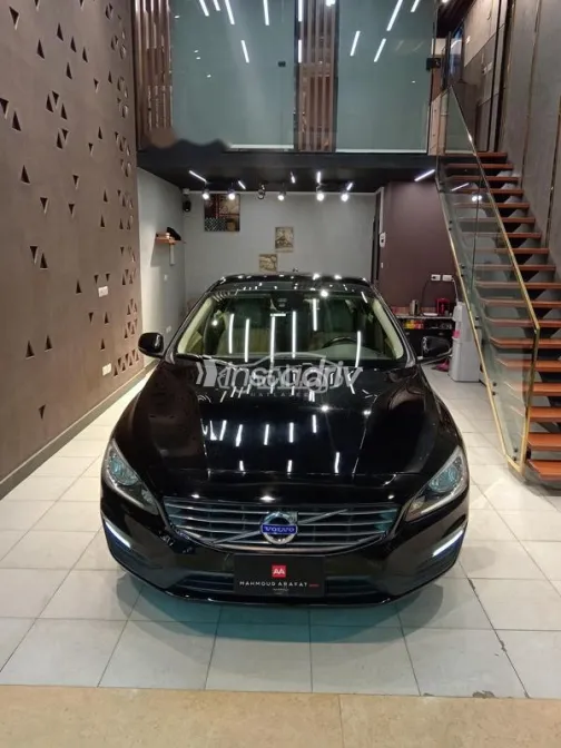 Volvo S60 2018 Black Used for Sale - 1