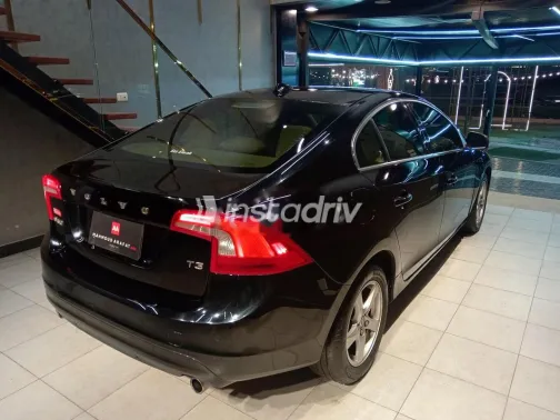 Volvo S60 2018 Black Used for Sale - 3