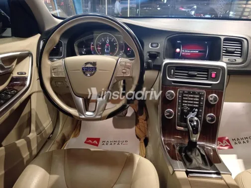 Volvo S60 2018 Black Used for Sale - 5