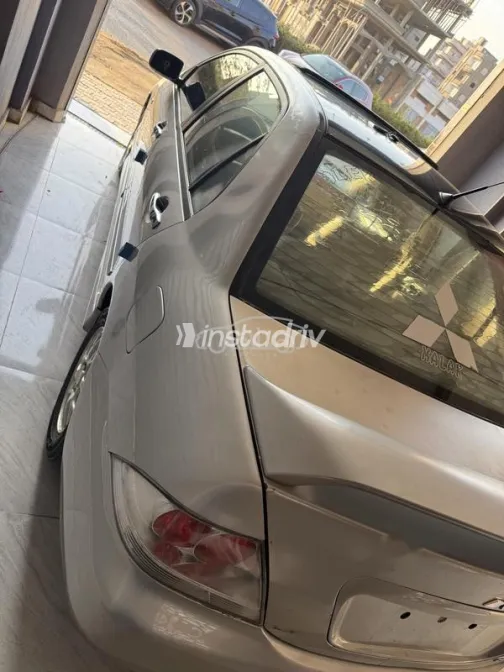 ميتسوبيشي لانسر بومة 2005 شامبين مستعملة للبيع - 4