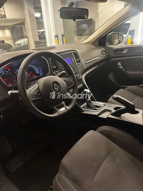 Renault Megane 2022 Gray Used for Sale - 5