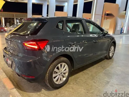 سيات ابيزا 2026 رمادي جديدة للبيع - 5