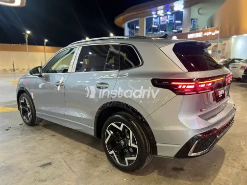 فولكس فاغن تيجون 2026 فضي جديدة للبيع - 4