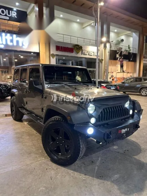 Jeep Wrangler 2012 Gray Used for Sale - 3