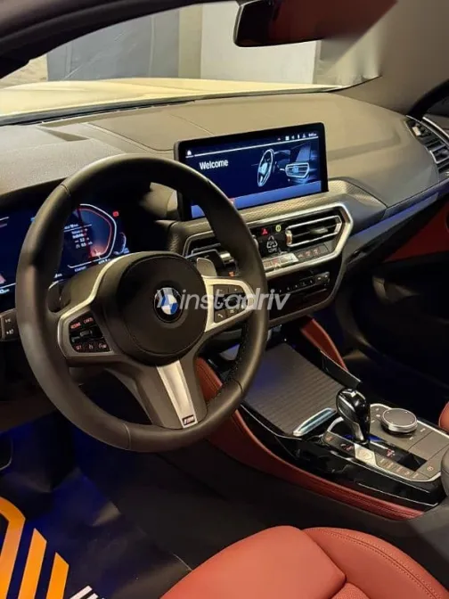 بي ام دبليو X4 2025 أبيض جديدة للبيع - 3