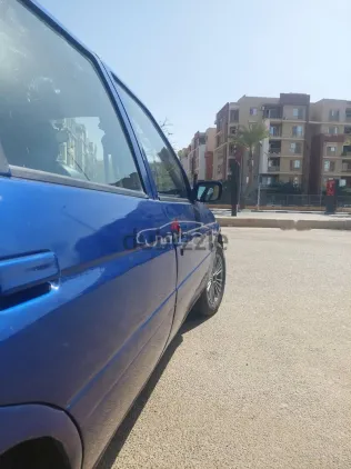 فورد اسكورت 1998 أزرق غامق مستعملة للبيع