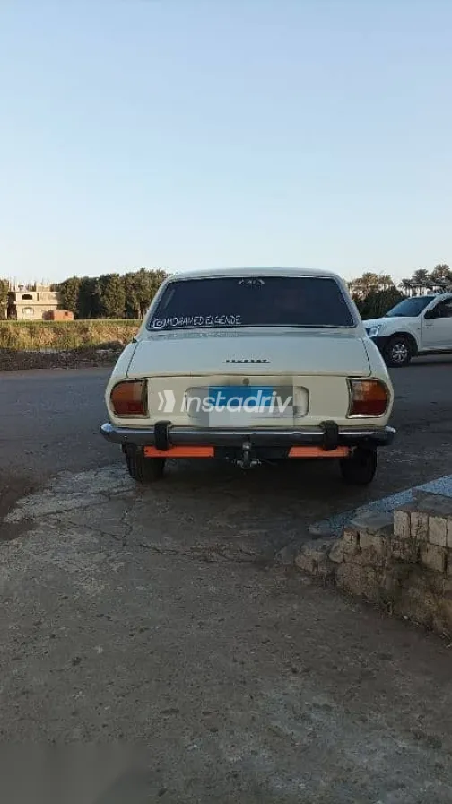 بيجو 504 1979 بيج مستعملة للبيع - 4