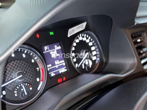 Hyundai Elantra 2026 Gray Used for Sale - 5