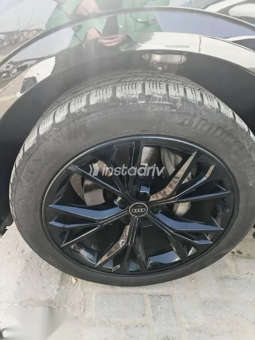 Audi Q8 2022 Black Used for Sale - 5