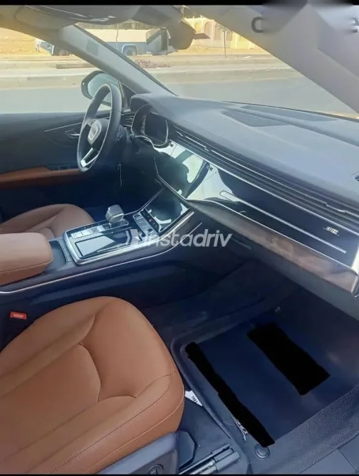 Audi Q8 2022 Black Used for Sale - 8