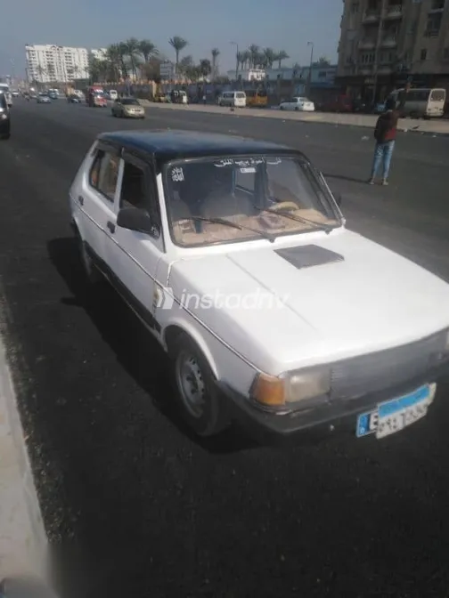 فيات 127 1985 أبيض مستعملة للبيع - 1