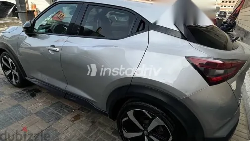 نيسان جوك 2021 فضي مستعملة للبيع - 2