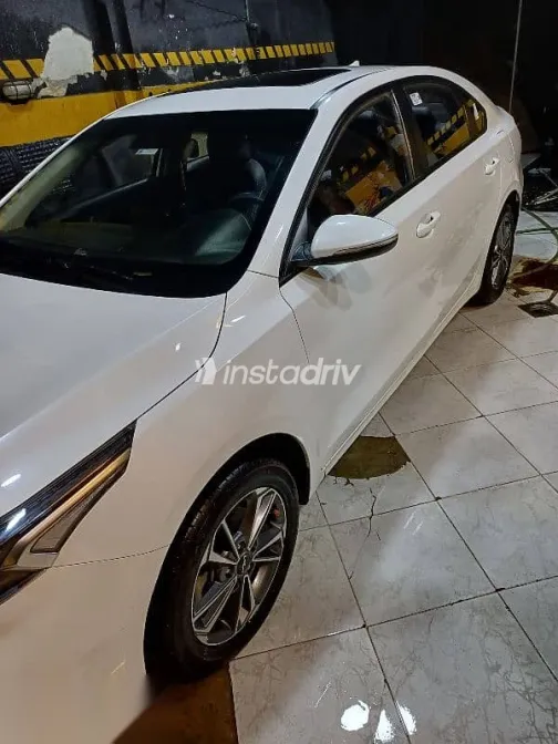 Kia Cerato 2022 White Used for Sale - 8