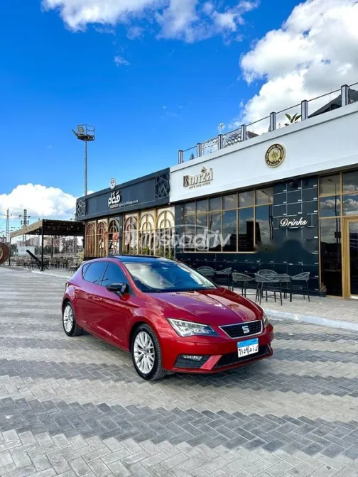 سيات ليون 2019 أبيض مستعملة للبيع - 2