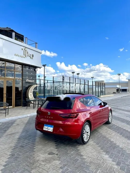 سيات ليون 2019 أبيض مستعملة للبيع - 3