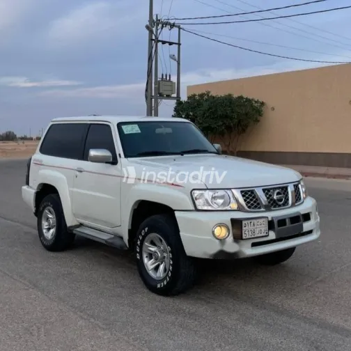 نيسان باترول سفارى 2013 أبيض مستعملة للبيع - 3