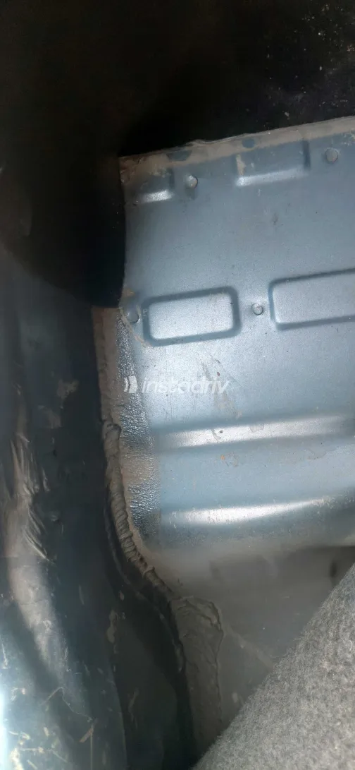 رينو لوجان 2013 أبيض مستعملة للبيع - 9