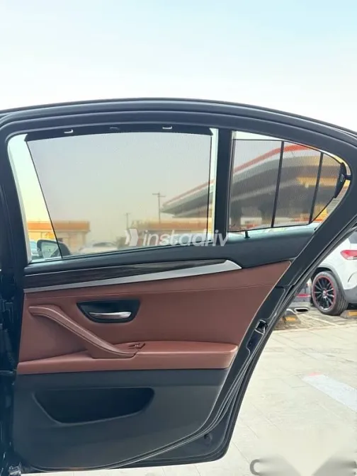 بي ام دبليو 520 2016 أزرق غامق مستعملة للبيع - 5