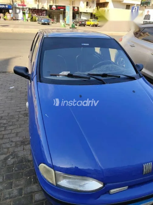 فيات سينا 2002 أزرق غامق مستعملة للبيع - 1