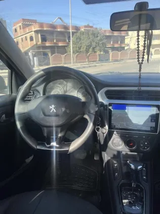 بيجو 301 2014 موكا مستعملة للبيع