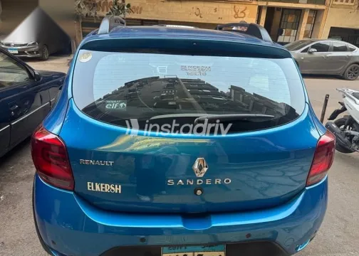رينو سانديرو 2019 أزرق غامق مستعملة للبيع - 3