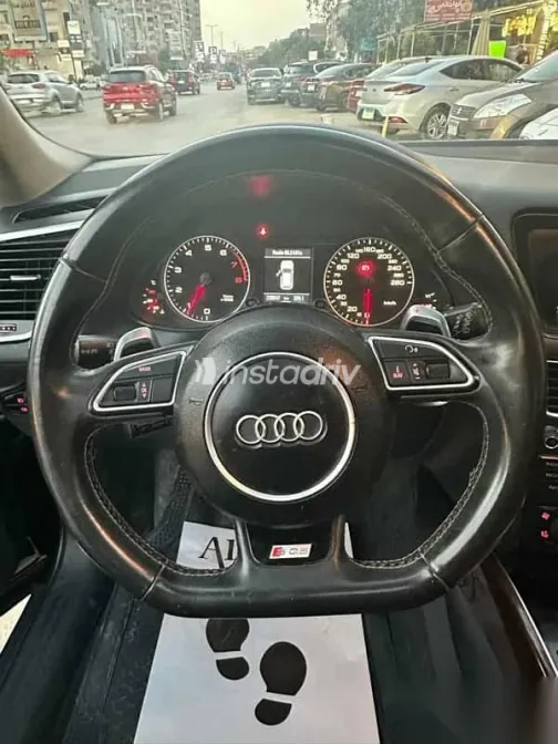 اودي Q5 2012 أسود مستعملة للبيع - 2