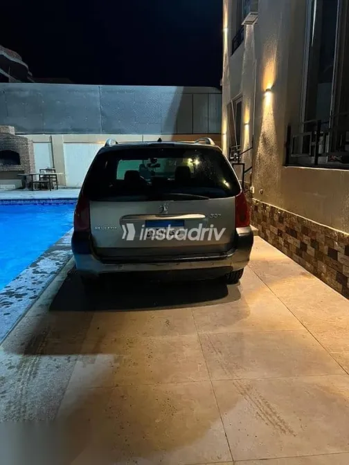 Peugeot 307 2005 Gold Used for Sale - 4