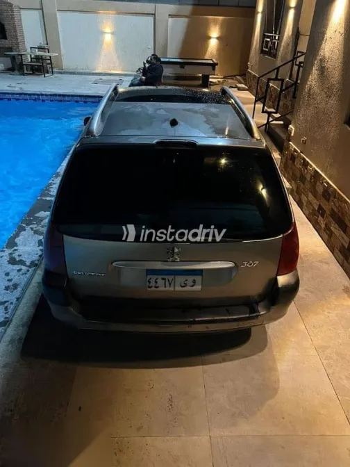 Peugeot 307 2005 Gold Used for Sale - 6