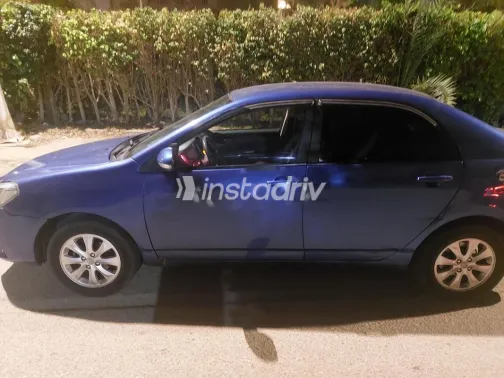 بى واى دى‬ F3 2025 أبيض مستعملة للبيع - 3