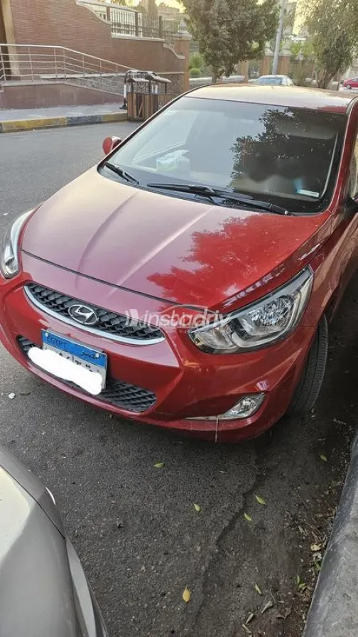 هيونداي اكسنت 2021 أحمر مستعملة للبيع - 5