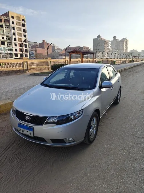Kia Cerato 2010 Silver Used for Sale - 2