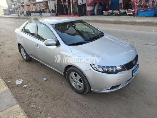 Kia Cerato 2010 Silver Used for Sale - 3
