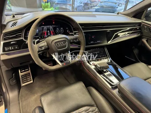 اودي Q8 2022 رمادي مستعملة للبيع - 4