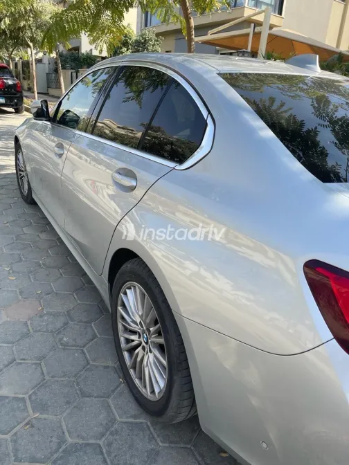 بي ام دبليو 320 2020 أبيض مستعملة للبيع - 1