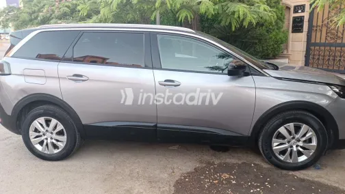 بيجو 5008 2021 أبيض مستعملة للبيع - 4