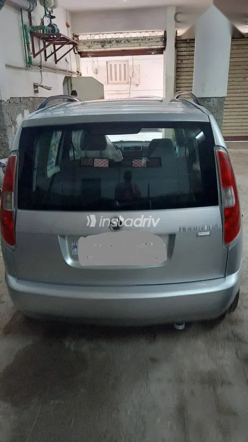 سكودا رومستر 2009 فضي مستعملة للبيع - 2