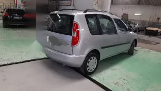 سكودا رومستر 2009 فضي مستعملة للبيع