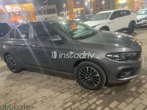 فيات تيبو 2022 رمادي مستعملة للبيع - 1