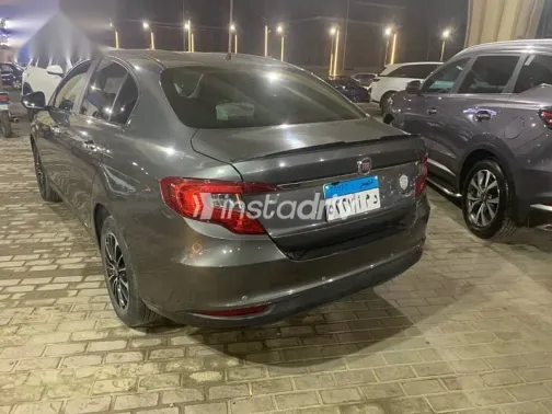 فيات تيبو 2022 رمادي مستعملة للبيع - 2