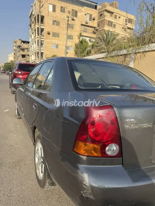 Hyundai Verna 2013 Gray Used for Sale - 3