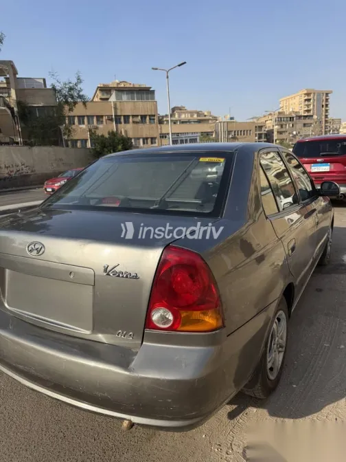 Hyundai Verna 2013 Gray Used for Sale - 4