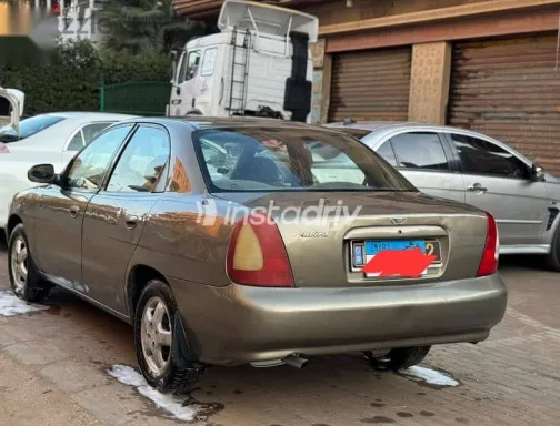 دايو نوبيرا 1997 ذهبي مستعملة للبيع - 5