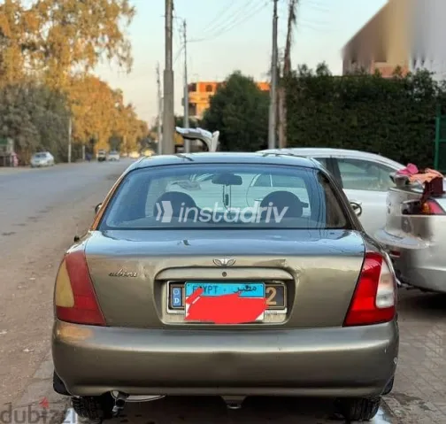 دايو نوبيرا 1997 ذهبي مستعملة للبيع - 6