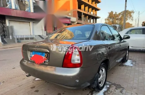 دايو نوبيرا 1997 ذهبي مستعملة للبيع - 7