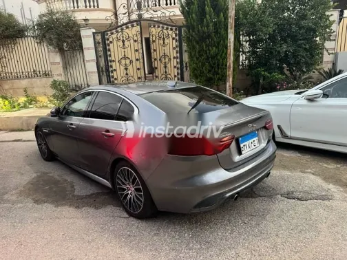 جاكوار XE 2020 رمادي مستعملة للبيع - 5