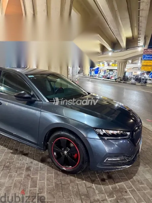 سكودا اوكتافيا 2021 رمادي مستعملة للبيع - 2