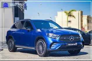 مرسيدس GLC 300 2023 أزرق غامق مستعملة للبيع