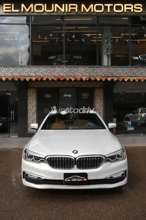 بي ام دبليو 520 2020 أبيض مستعملة للبيع - 3