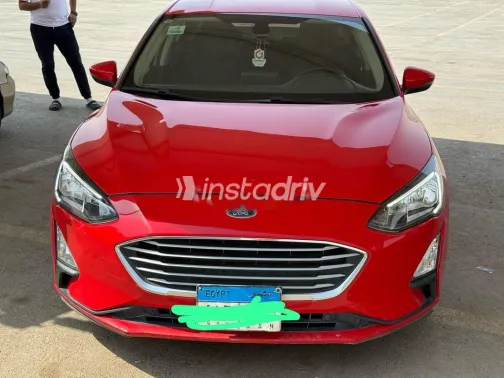 فورد فوكس 2021 أحمر مستعملة للبيع - 1