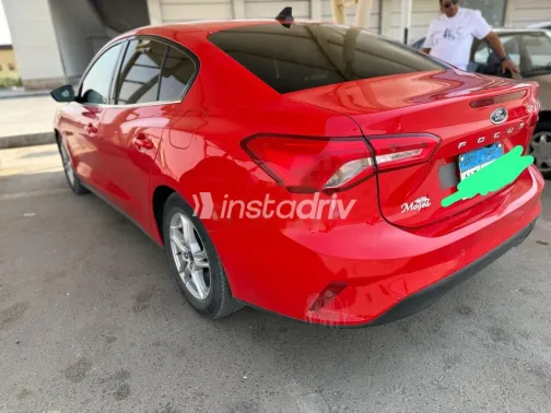 فورد فوكس 2021 أحمر مستعملة للبيع - 3